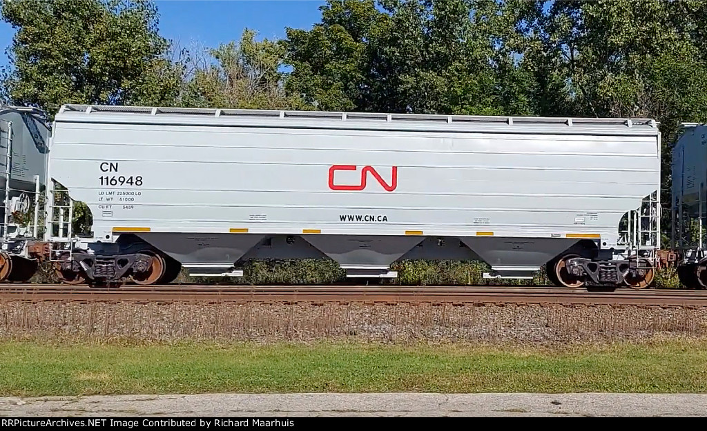 CN 116948